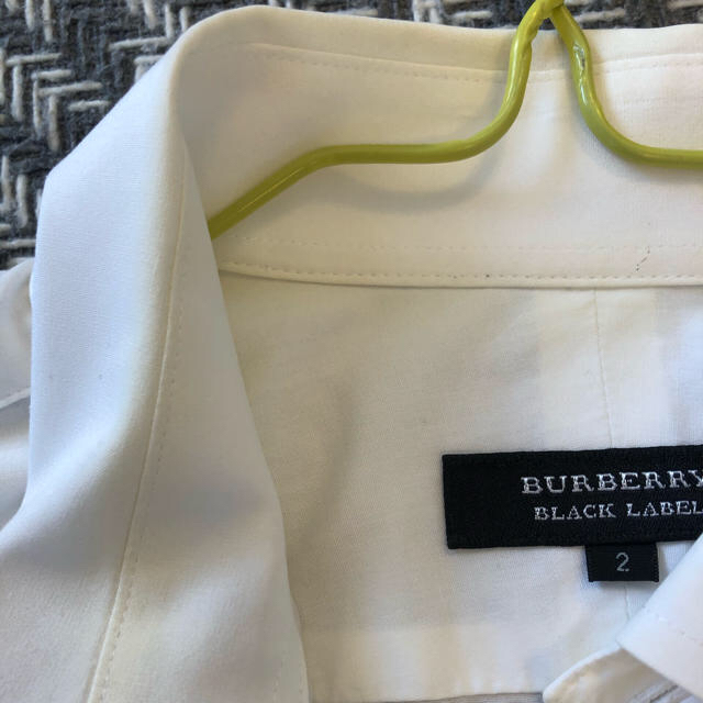 BURBERRY BLACK LABEL(バーバリーブラックレーベル)のシャツ　バーバリー  ブラックレーベル  ワイシャツ　Yシャツ　白 メンズのトップス(シャツ)の商品写真