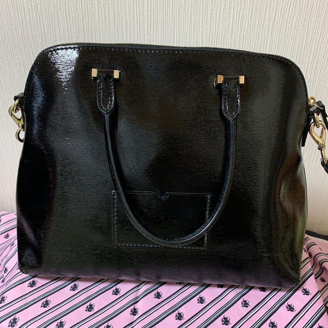 kate spade new york(ケイトスペードニューヨーク)のケイトスペード　パテントレザー　エナメルバッグ レディースのバッグ(ハンドバッグ)の商品写真