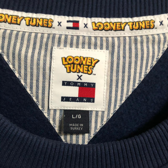 TOMMY(トミー)のTommy Jeans  Looney Tunesコラボ　スウェット トレーナー メンズのトップス(スウェット)の商品写真