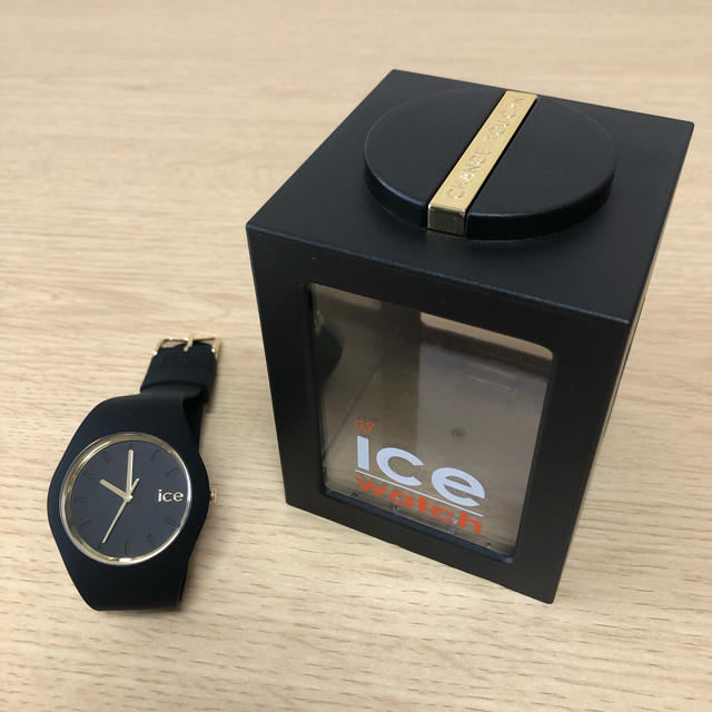 ice watch(アイスウォッチ)の【美品】ice watch ブラック メンズの時計(腕時計(アナログ))の商品写真