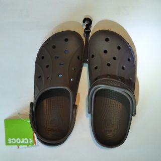 クロックス(crocs)のCROCSクロックス新品茶色サンダル値下げしました。(サンダル)