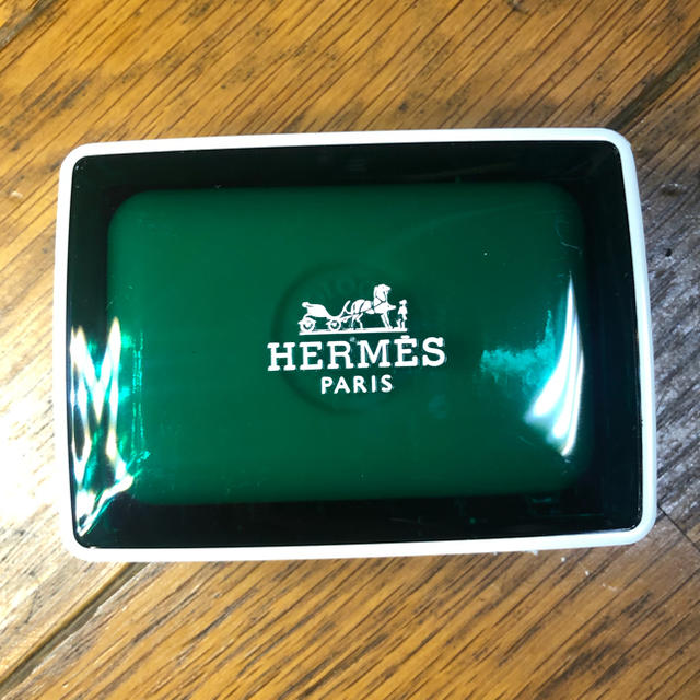 Hermes(エルメス)の【新品未使用】エルメスミニ石けん♪ コスメ/美容のボディケア(ボディソープ/石鹸)の商品写真