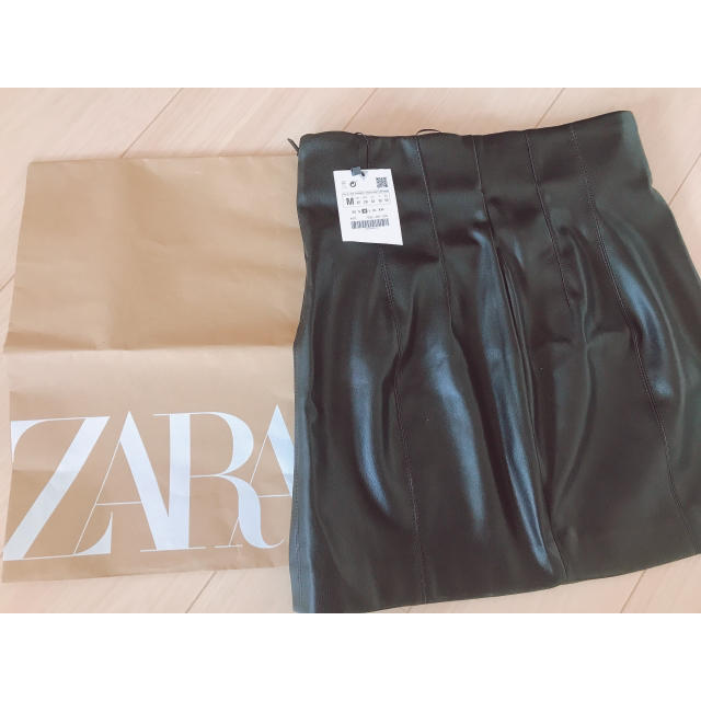 ZARA(ザラ)のザラ　ZARA レザー風ミニスカート レディースのスカート(ミニスカート)の商品写真