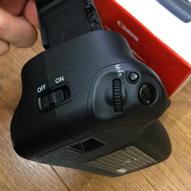 デジタル一眼Canonキャノン美品バッテリーグリップBG-E11