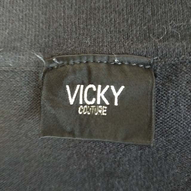 VICKY(ビッキー)のVICKY 黒の七分袖オフショルダーのトップス レディースのトップス(カットソー(長袖/七分))の商品写真