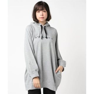 アニエスベー(agnes b.)のagnes b. 新品タグ付き WL96 HOODIE ロゴロングパーカー(パーカー)