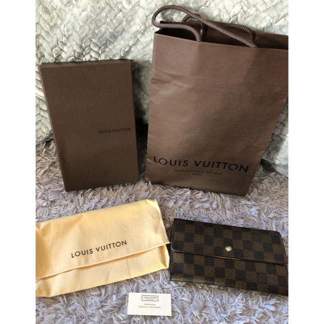 LOUIS VUITTON