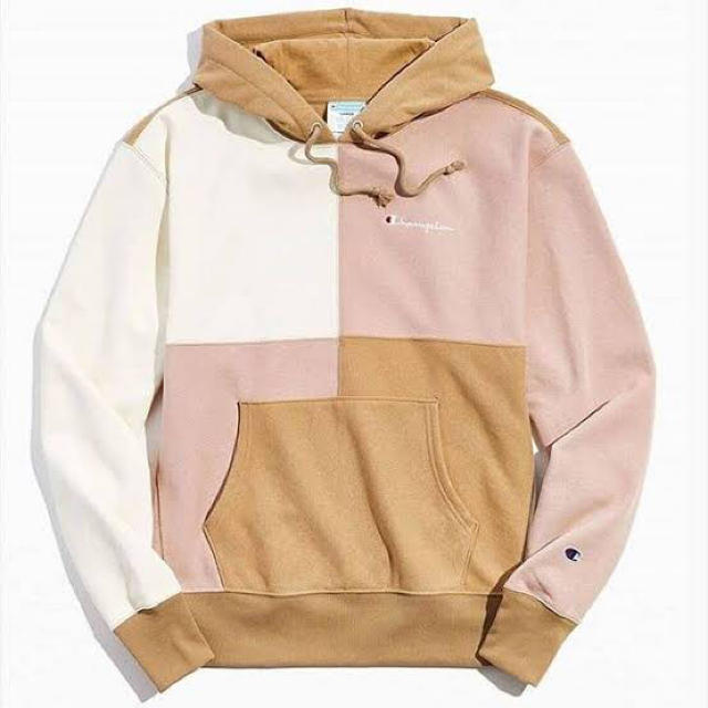 Champion カラーブロック パーカー Urban Outfitters