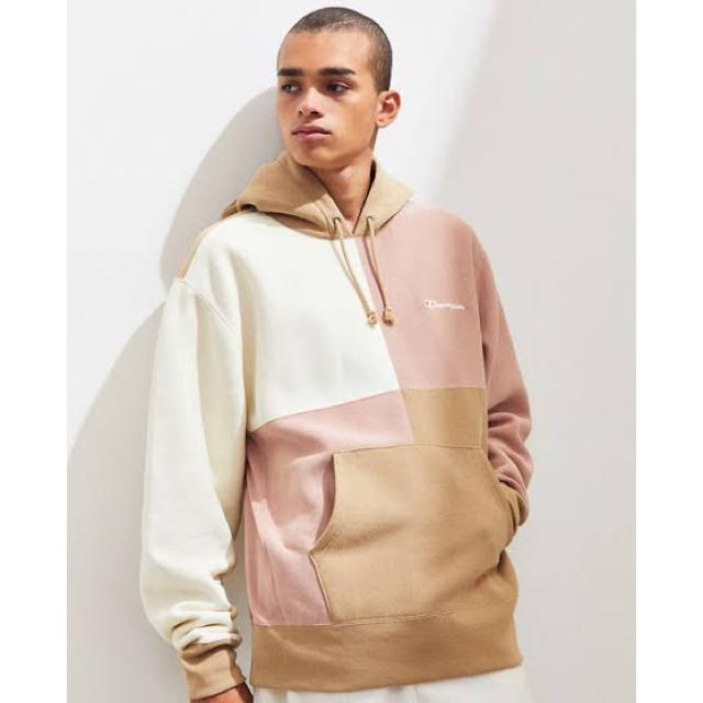 Champion カラーブロック パーカー Urban Outfitters 1