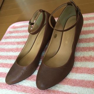 マジェスティックレゴン(MAJESTIC LEGON)のマジェスティックレゴンストラップパンプス(ハイヒール/パンプス)