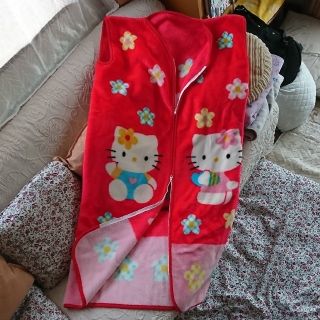 着る毛布 サンリオ ハローキティ 日本製