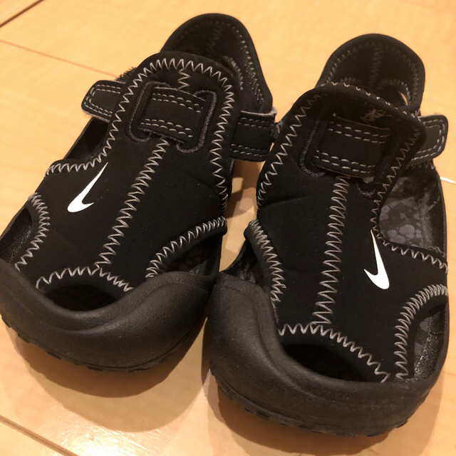 NIKE(ナイキ)のナイキ13㎝ キッズ/ベビー/マタニティのベビー靴/シューズ(~14cm)(サンダル)の商品写真