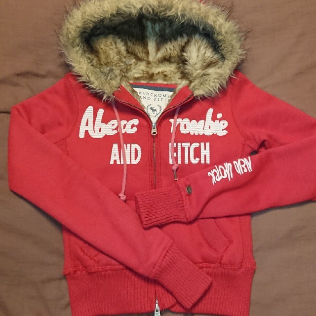 Abercrombie&Fitch(アバクロンビーアンドフィッチ)のAbercrombie&Fitchアバクロンビー&フィッチファー パーカー レディースのトップス(パーカー)の商品写真