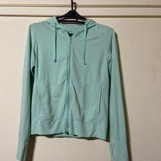 ユニクロ(UNIQLO)のユニクロパーカー(パーカー)