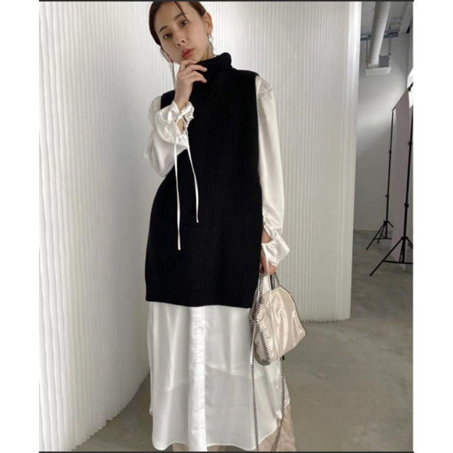 Ameri VINTAGE(アメリヴィンテージ)のアメリヴィンテージ　ワンピース　VEST LAYERED SHIRT DRESS レディースのワンピース(ロングワンピース/マキシワンピース)の商品写真