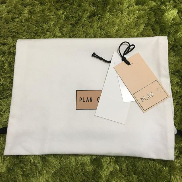 Marni(マルニ)のくうてつ様専用【美品】PLAN C バスケットボール　クラッチバッグ レディースのバッグ(クラッチバッグ)の商品写真