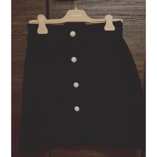 miumiu - miumiu パールボタン スカートの通販|ラクマ