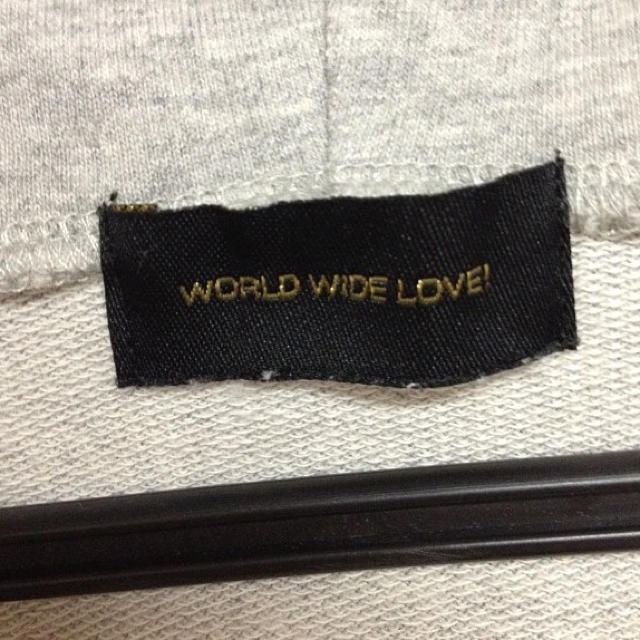 WORLD WIDE LOVE!(ワールドワイドラブ)のWORLD WIDE LOVE!パーカー レディースのトップス(パーカー)の商品写真