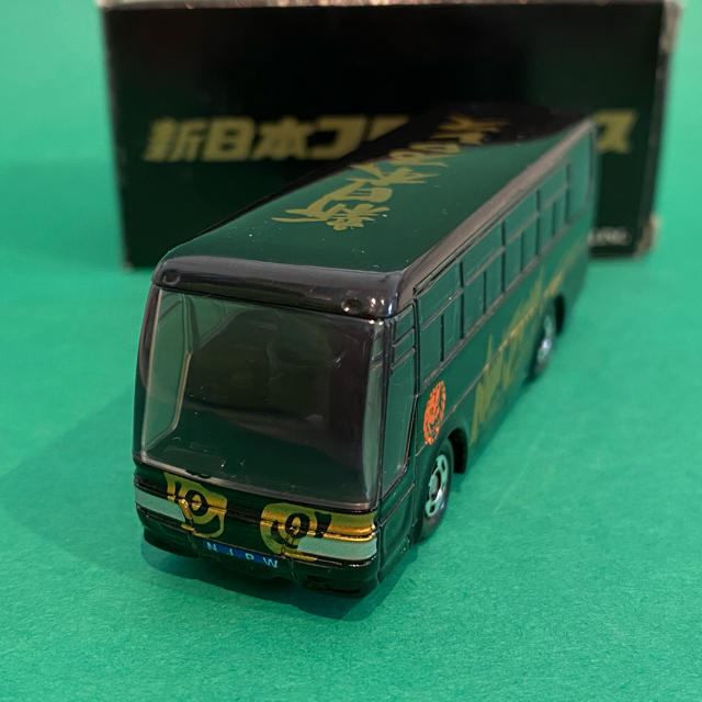 トミカ 新日本プロレスバス 三菱ふそう エアロクイーン | フリマアプリ ラクマ
