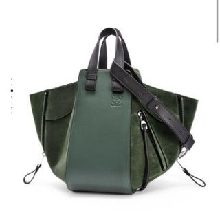 ロエベ(LOEWE)のロエベ  カーキ　ハンモック　スモール(ショルダーバッグ)