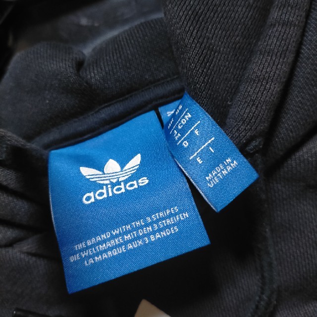 adidas(アディダス)のマラソンさん専用アディダスパーカー　大きめMサイズ メンズのトップス(パーカー)の商品写真