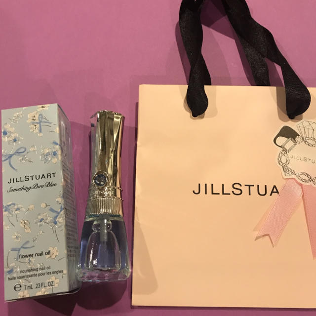 JILLSTUART(ジルスチュアート)のショップ袋付♡JILLSTUARTサムシングピュアブルーフラワーネイルオイル コスメ/美容のネイル(ネイルケア)の商品写真