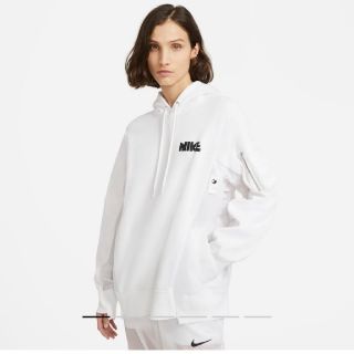 サカイ(sacai)のSサイズ　Nike sacai ナイキ　サカイ　フーディー　パーカー　ホワイト(パーカー)