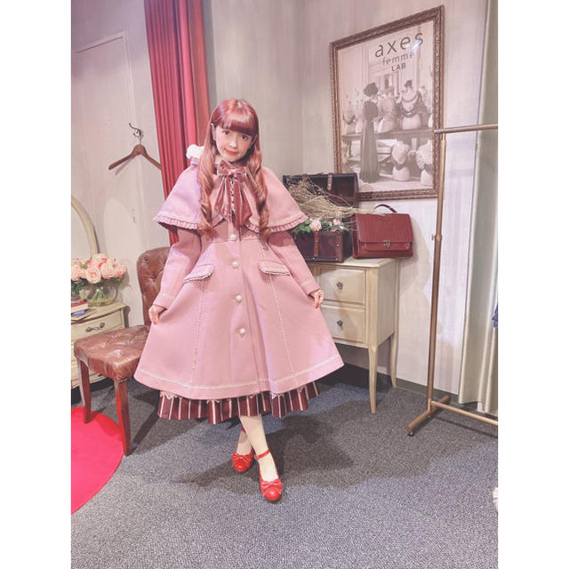 axes femme(アクシーズファム)のaxes kawaiiライン♡ケープ付きコート レディースのジャケット/アウター(ロングコート)の商品写真