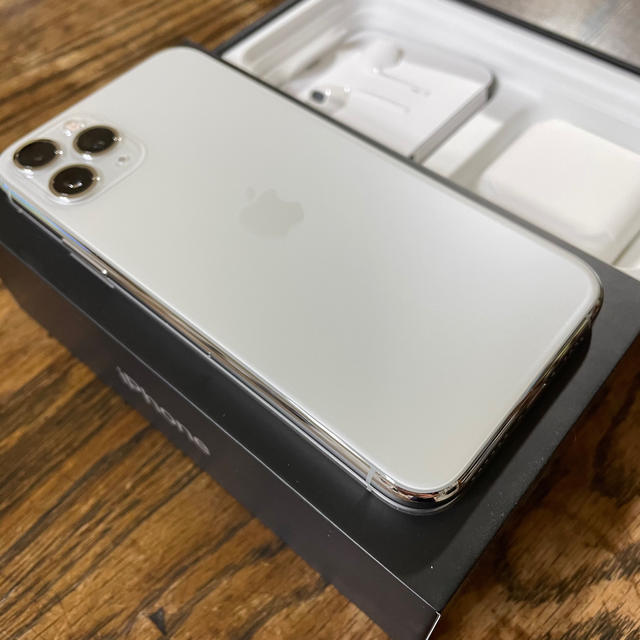 値下げ！【超美品】香港版 iPhone 11 pro 256GB シルバー ...