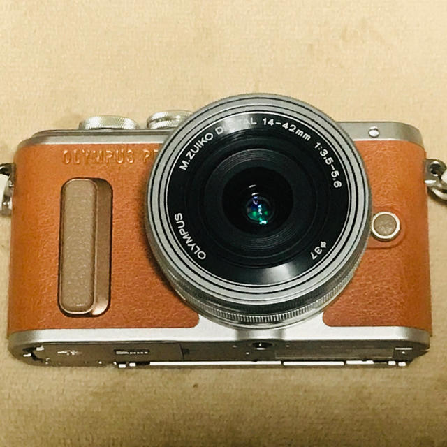 OLYMPUS(オリンパス)のみやび様専用　OLYMPUS PEN E-PL8 スマホ/家電/カメラのカメラ(ミラーレス一眼)の商品写真