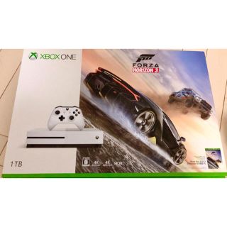 エックスボックス(Xbox)のXbox One S 1TB (4K対応)(家庭用ゲーム機本体)