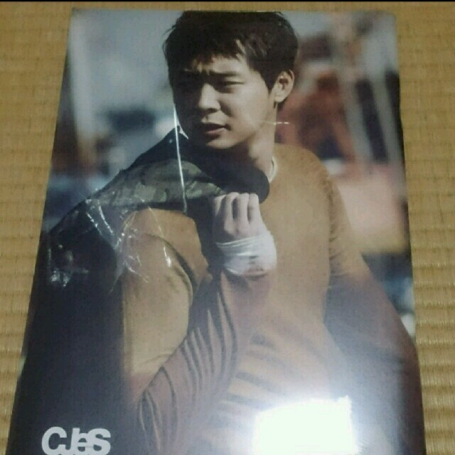 JYJ(ジェイワイジェイ)のTHE JYJ MAGAZINE no.3 ユチョン  エンタメ/ホビーのCD(K-POP/アジア)の商品写真