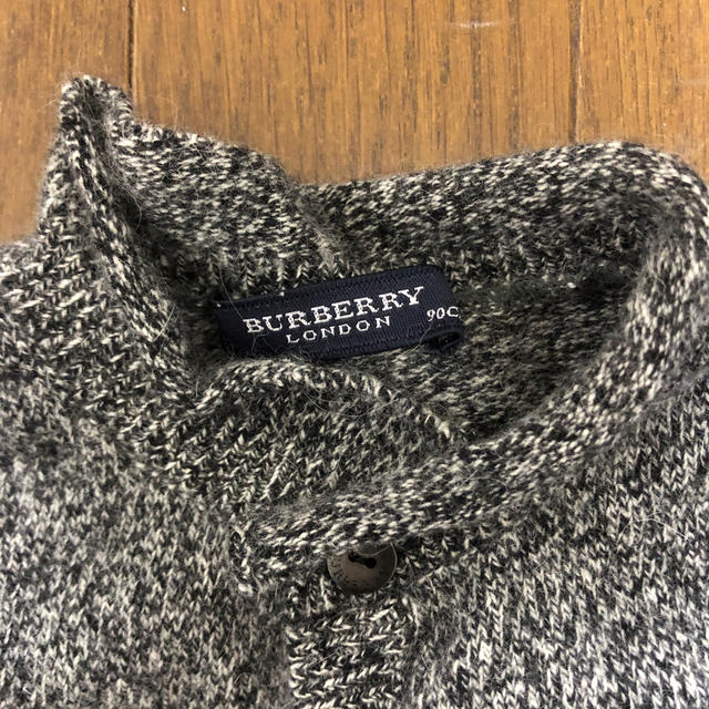 BURBERRY(バーバリー)のBurberryカーディガン キッズ/ベビー/マタニティのキッズ服女の子用(90cm~)(カーディガン)の商品写真