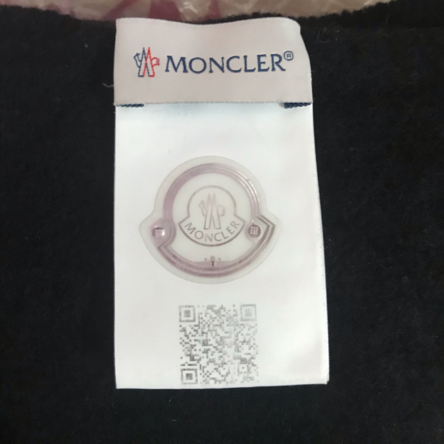 MONCLER(モンクレール)のMoncler モンクレールマフラー レディースのファッション小物(マフラー/ショール)の商品写真