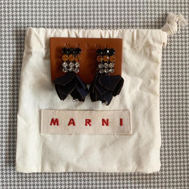 Marni(マルニ)の再お値下げ!!【新品未使用】MARNIマルニ クリップイヤリング レディースのアクセサリー(イヤリング)の商品写真