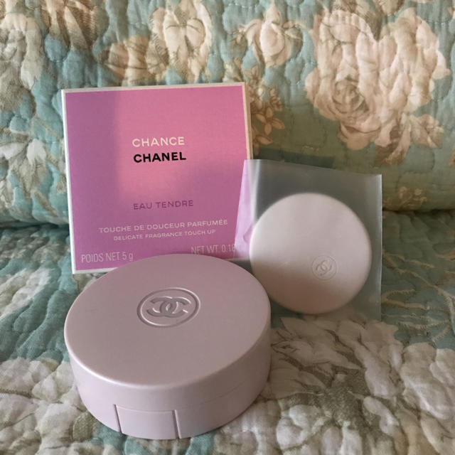 CHANEL(シャネル)のシャネルチャンスオータンドゥルコンパクト限定品 コスメ/美容の香水(香水(女性用))の商品写真