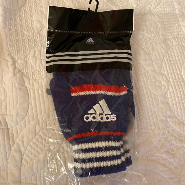 adidas(アディダス)の♡adidas♡サッカー手袋 スポーツ/アウトドアのサッカー/フットサル(その他)の商品写真