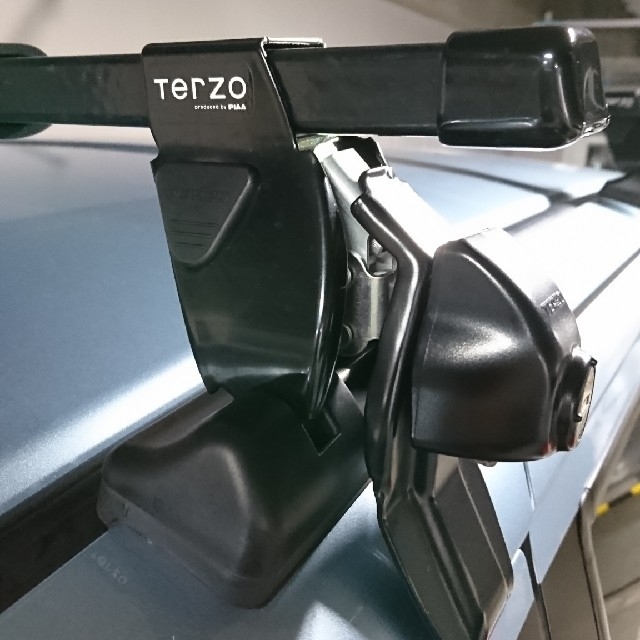 【nori様専用】TERZO ルーフキャリアセット フリード 自動車/バイクの自動車(車外アクセサリ)の商品写真