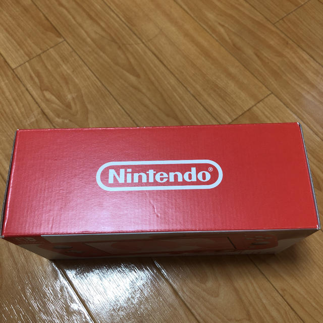 Nintendo Switch Lite コーラル