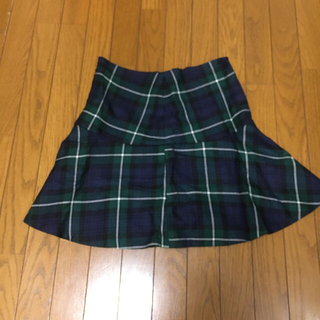 英国スコットランド製 タータンチェック スカート  (ひざ丈スカート)