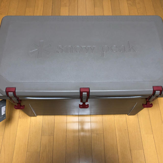 Snow Peak(スノーピーク)のスノーピーク ハードロック クーラー ボックス snow peak 75QT スポーツ/アウトドアのスポーツ/アウトドア その他(その他)の商品写真