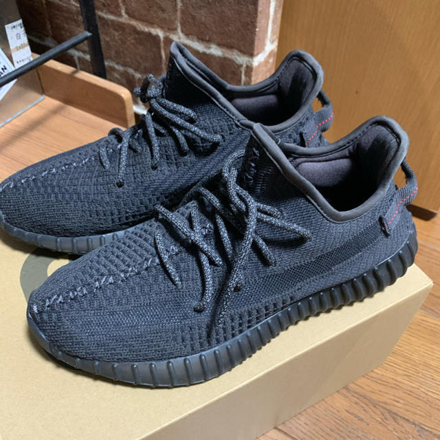 スニーカーYEEZY BOOST 350 V2