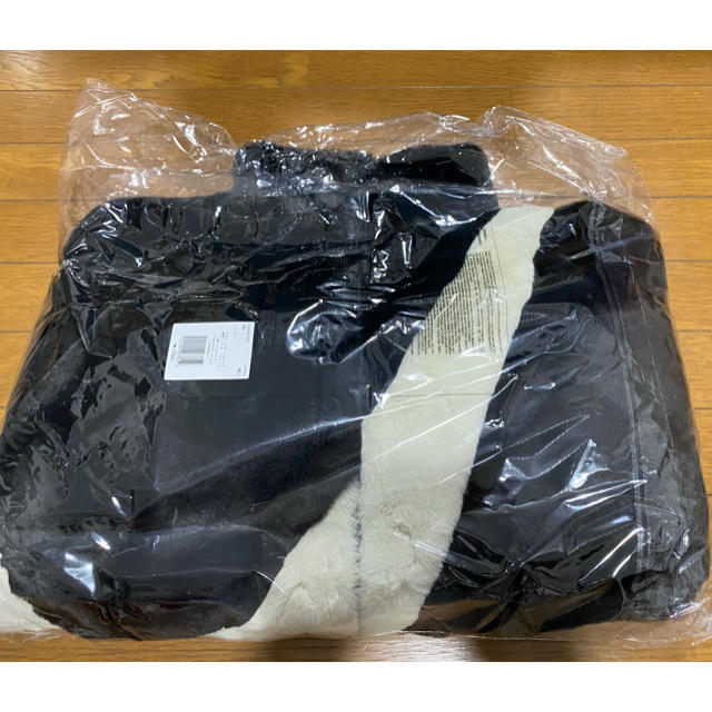 NIKE(ナイキ)の即発送 2XL NIKE SPORTSWEAR FAKE FUR JACKET レディースのジャケット/アウター(毛皮/ファーコート)の商品写真