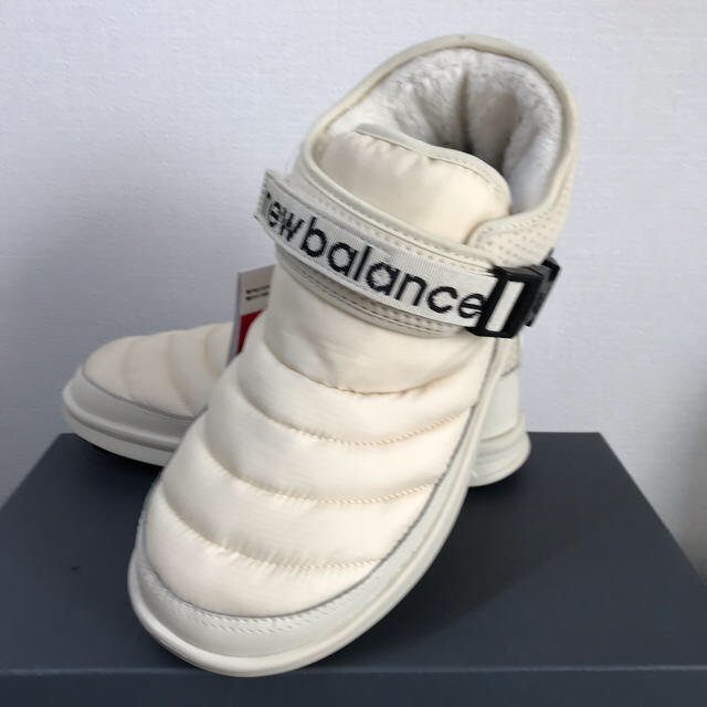 New Balance(ニューバランス)の【24.0cm】ニューバランス モック　MOC MID レディースの靴/シューズ(ブーツ)の商品写真