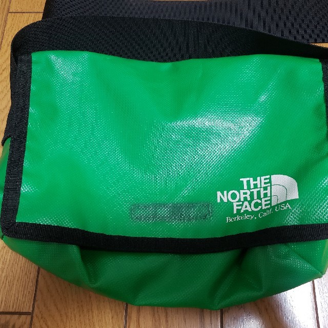 THE NORTH FACE(ザノースフェイス)のノースフェイス　ショルダーバッグ メンズのバッグ(ショルダーバッグ)の商品写真