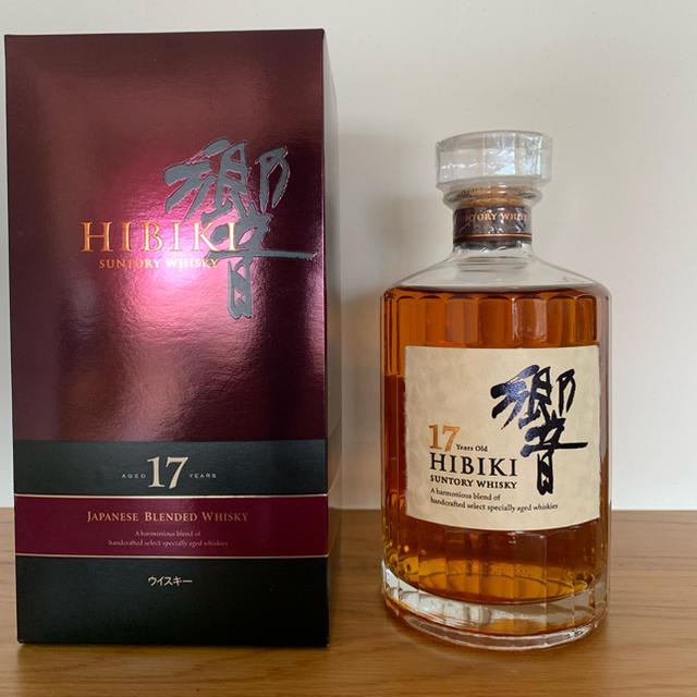 新品 未開栓】サントリー響17年 HIBIKI 17Years Old 超歓迎された www