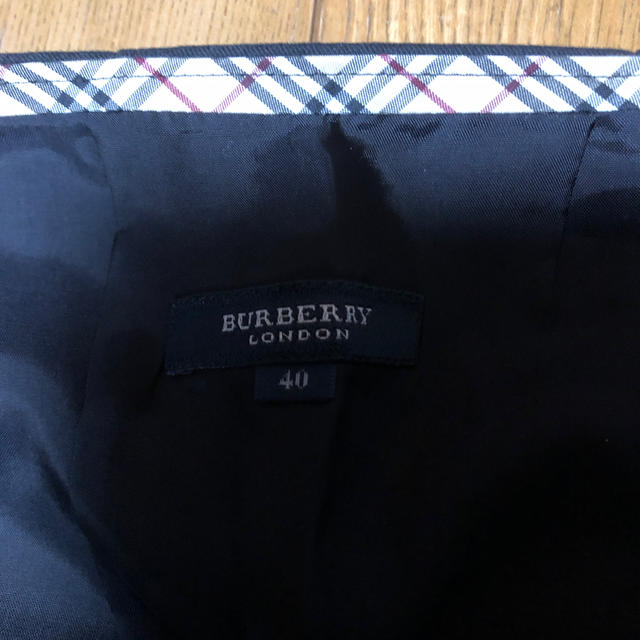 BURBERRY(バーバリー)のバーバリーの膝丈スカート レディースのスカート(ひざ丈スカート)の商品写真