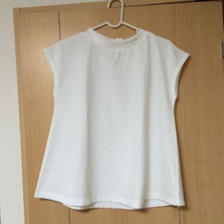 ナチュラルビューティーベーシック(NATURAL BEAUTY BASIC)の半袖カットソー(Tシャツ(半袖/袖なし))