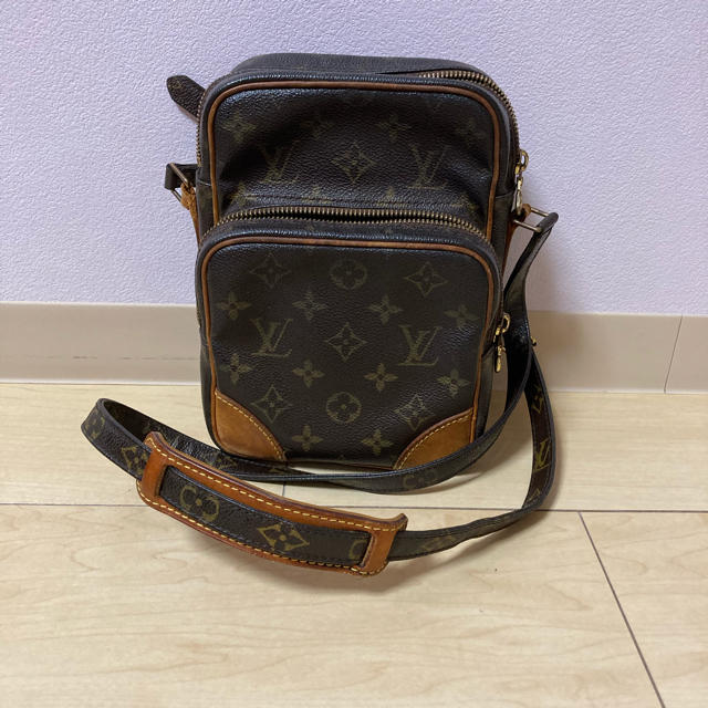 LOUIS VUITTON(ルイヴィトン)のヴィトン　アマゾン　ショルダー　バッグ　モノグラム レディースのバッグ(ショルダーバッグ)の商品写真