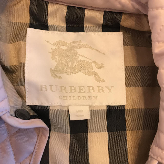 BURBERRY(バーバリー)のダイヤモンドキルティング　ジャケット 24M/92cm ♡ バーバリーチルドレン キッズ/ベビー/マタニティのキッズ服男の子用(90cm~)(ジャケット/上着)の商品写真